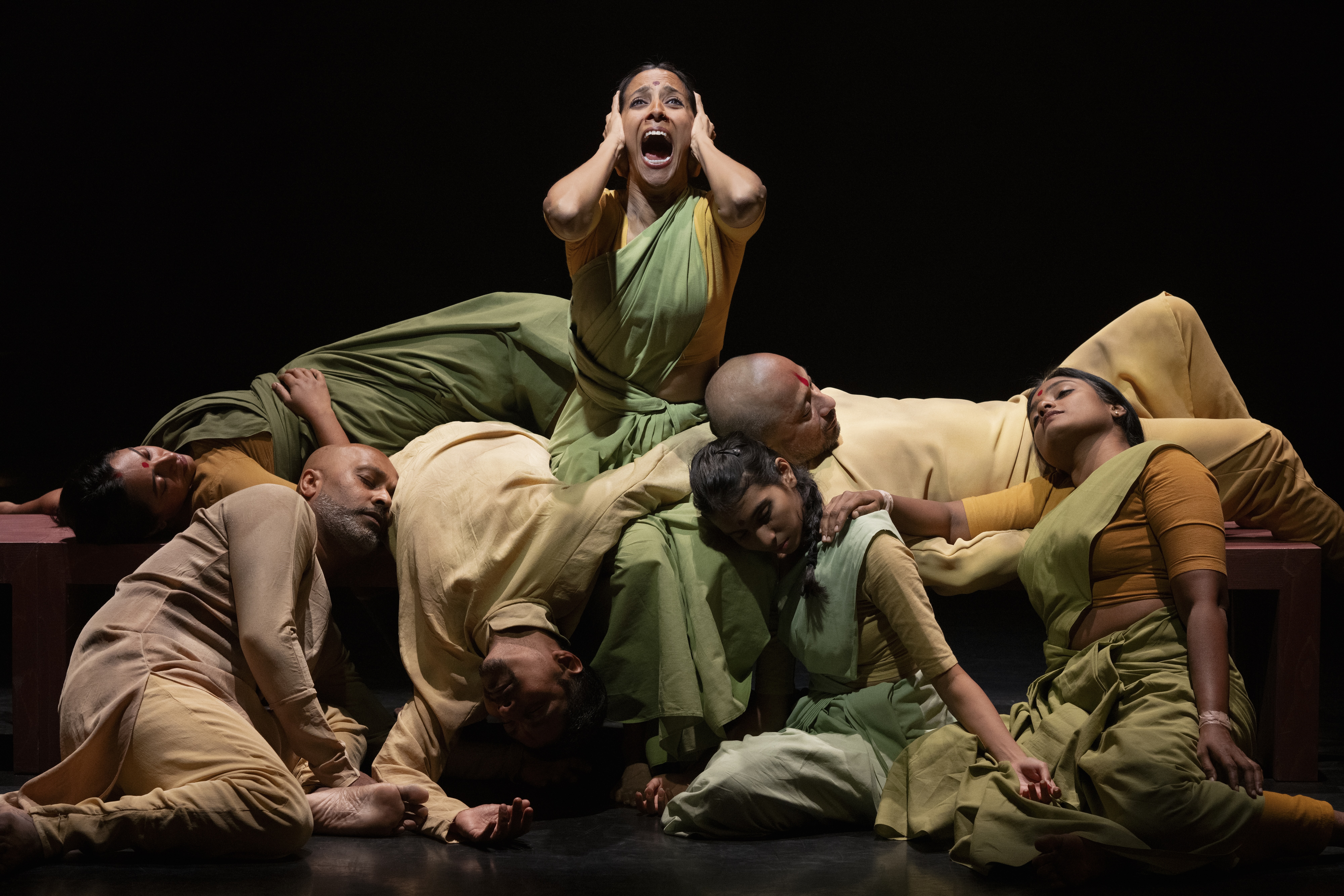 GIGENIS Company. Photo by Camilla Greenwell (1)